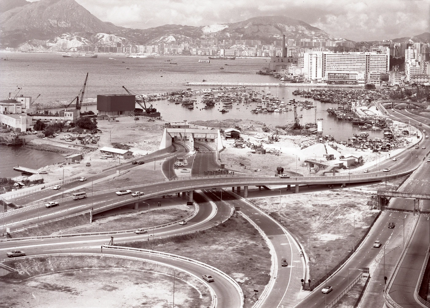 First public display of historical photos on Hong Kong's major infrastructure projects between 1972 to 1988