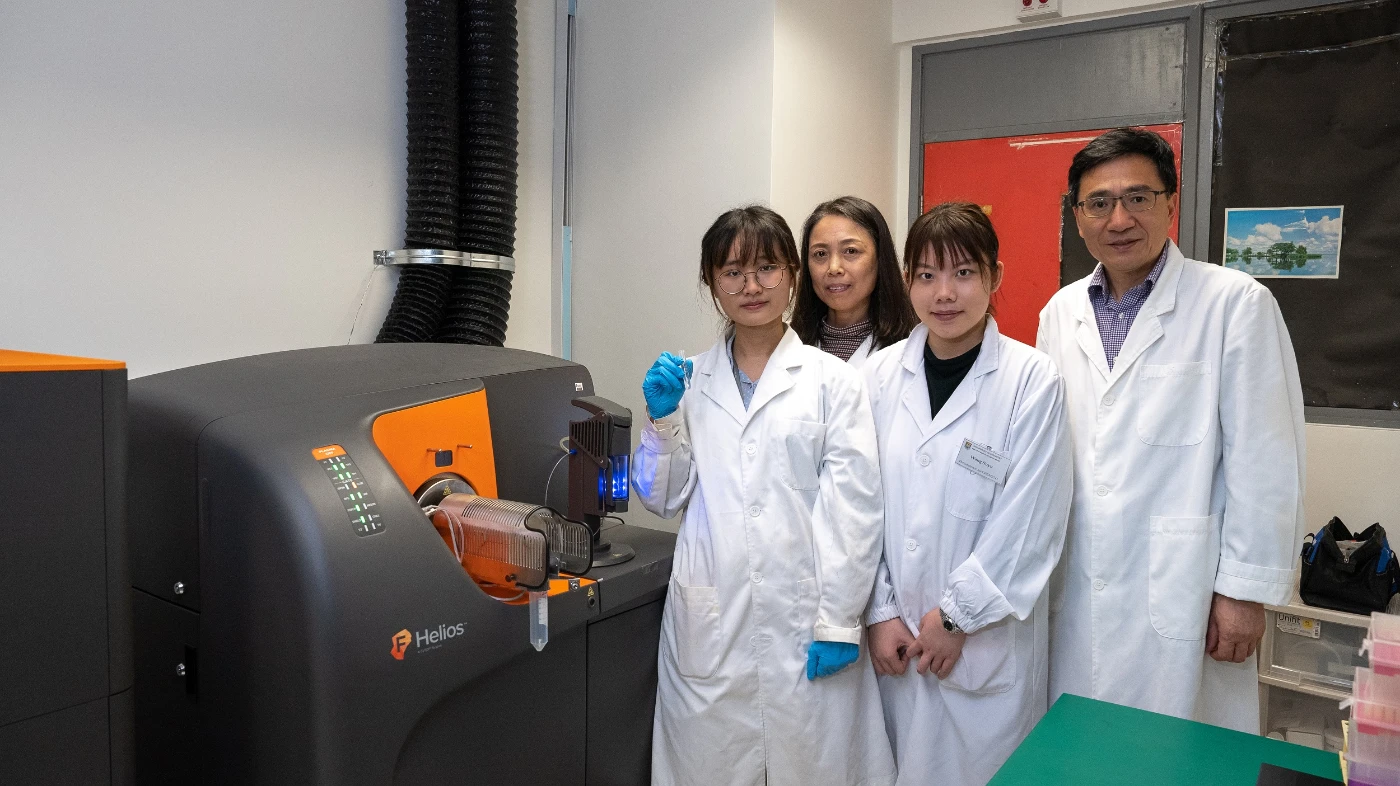 Professor Hongzhe SUN receives<br>
the Royal Society of Chemistry’s 2023 Dalton Horizon Prize