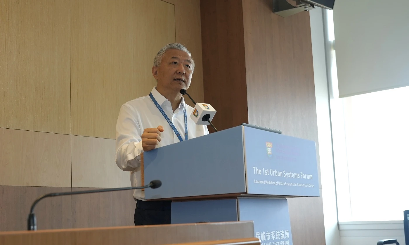 香港大學副校長（學術發展）宮鵬教授