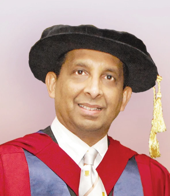 HKU Faculty of Dentistry Dean named a King James IV Professor by Royal College of Surgeons of Edinburgh