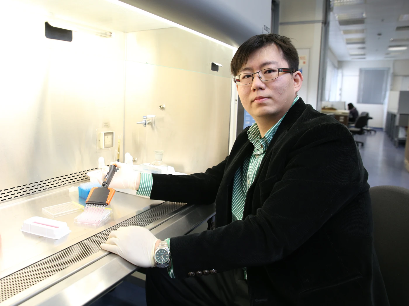 Dr Roger Wong Hoi-fung