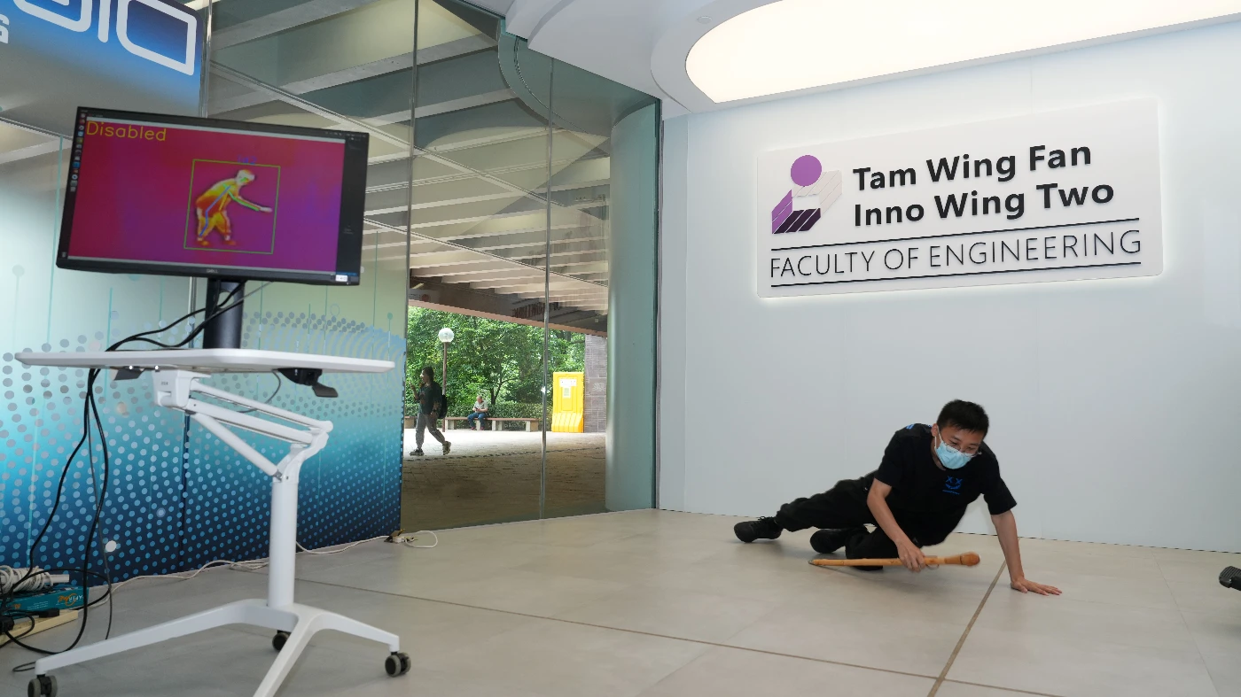 Real-time detection of falls from thermal images