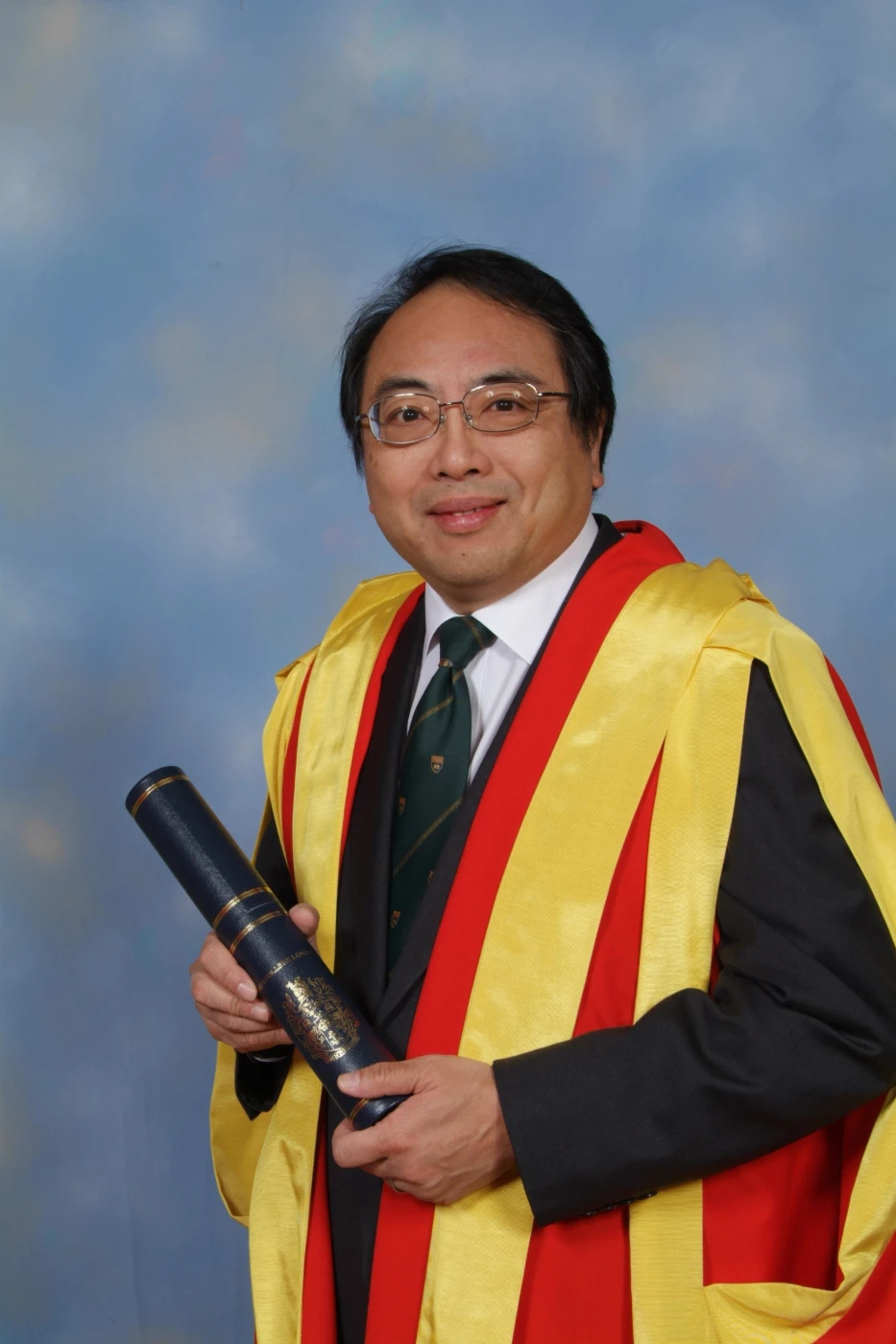 港大校長徐立之教授獲倫敦大學國王學院榮譽學位