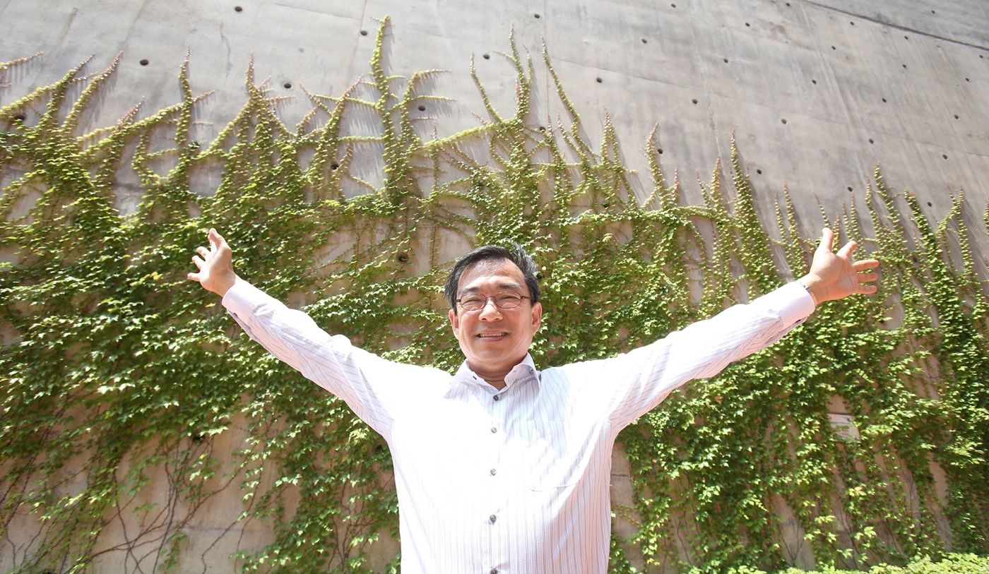 香港大學地理系詹志勇教授<br>
榮獲2014年度L.C. Chadwick Award表揚對樹木科學研究的貢獻
