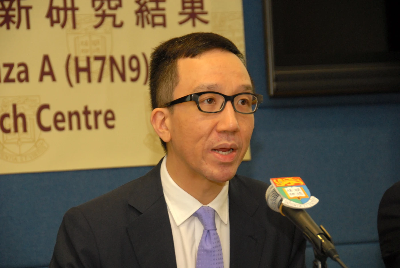 Professor Gabriel M Leung, Director of Public Health Research Centre and Professor and Head of Department of Community Medicine, HKU Li Ka Shing Faculty of Medicine says that the seasonal pattern of H5N1 suggests H7N9 might reappear in the autumn.  He reminds the community that it is an opportunity to prepare definitive public health measures.