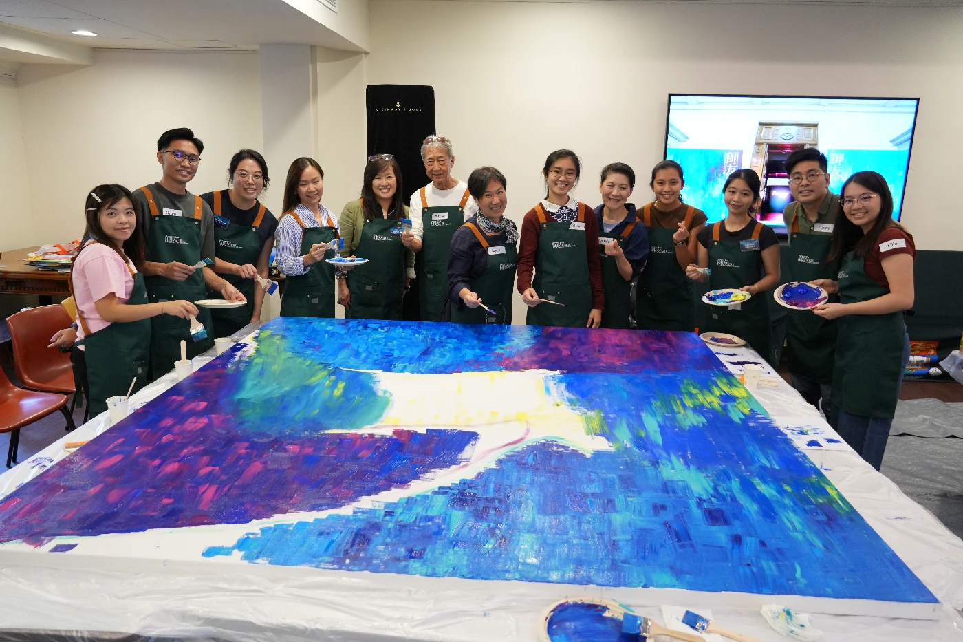 Twenty Mentors and Mentees co-created a themed artwork at a workshop under the guidance of artist Rainbow who is also our alumna.