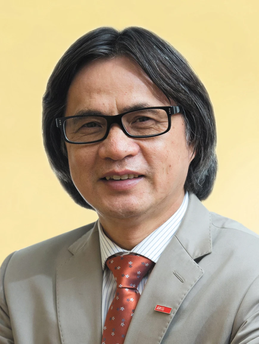 Mr Simon Siu Man SUEN