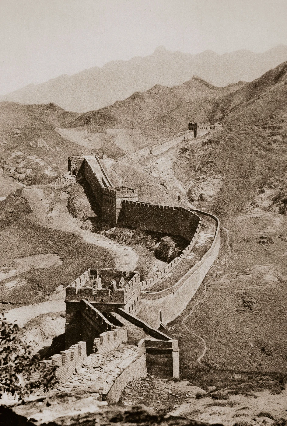 Heinz von Perckhammer (1895–1965), Great Wall , Peking, plate 193, Berlin: Albertus-Verlag, 1928