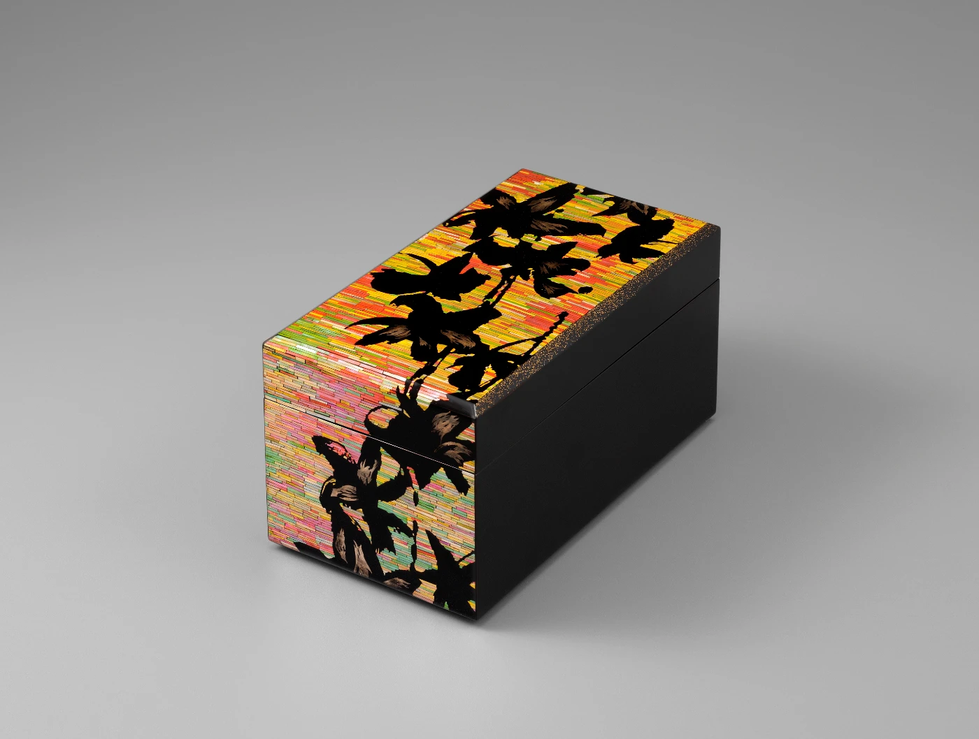 夏至
松崎森平(1981 年生)
東京，2017 年
漆和珍珠母，9.5 x 18 x 9.5 厘米
圖片由伊勢文化財團提供