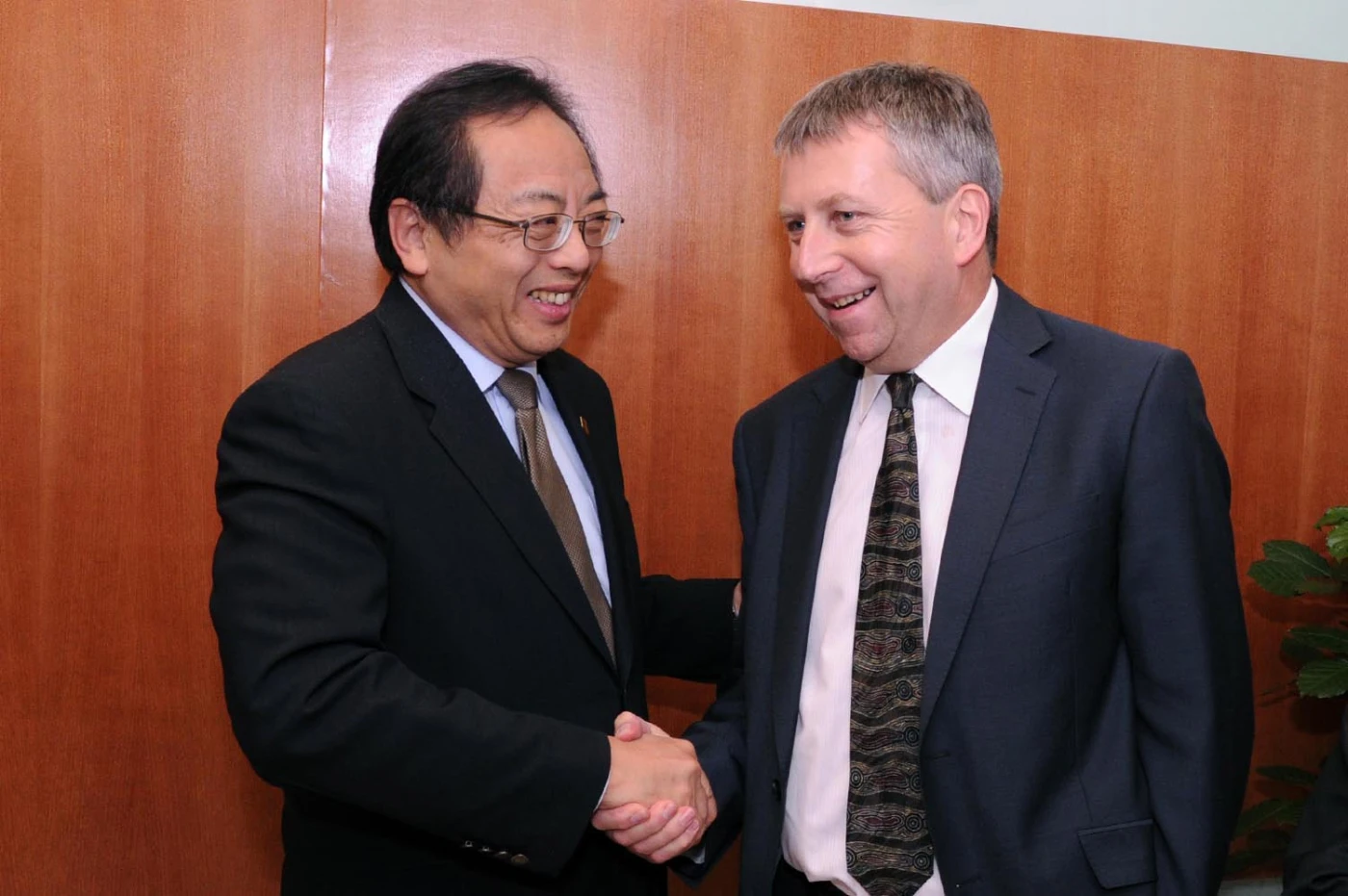 HKU Vice-Chancellor Professor Lap-Chee Tsui expresses his warmest congratulations to Professor Peter Mathieson on his appointment.