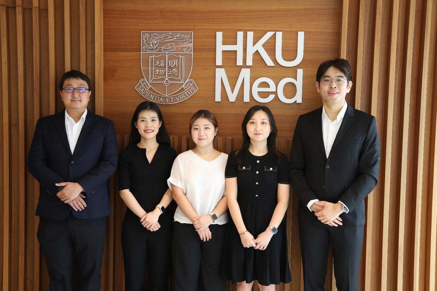 港大公共衞生學院研究揭示<br>
利用等量的運動時間替換久坐不動<br>
有助修正冠心病遺傳風險