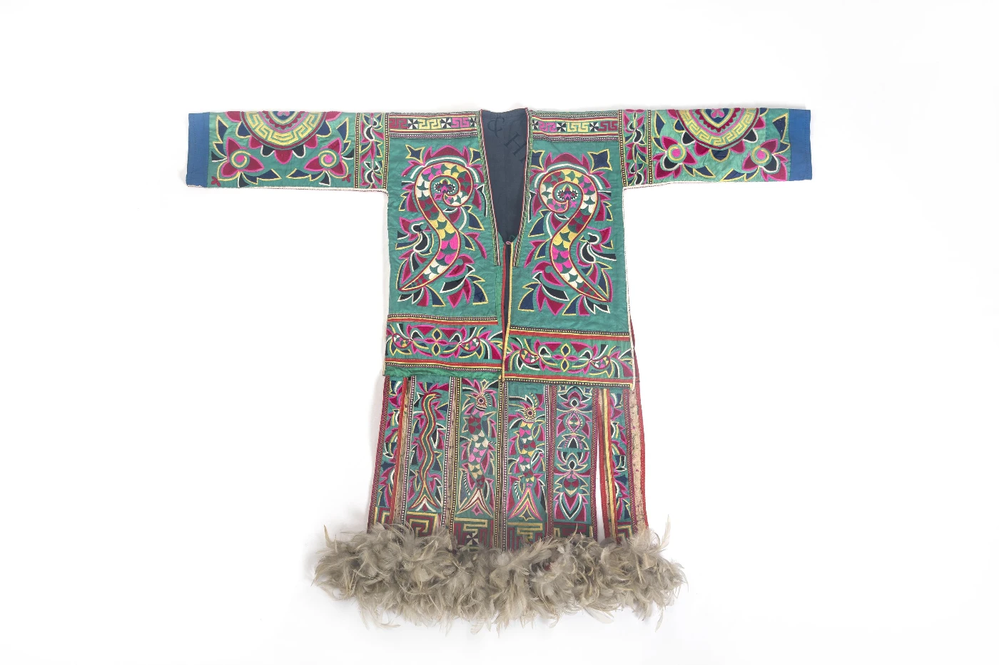Dress for the Guzang Festival: named after the famous Miao people’s Guzang Festival; also known as the ‘big ox coat’ or ‘hundred bird clothing’.