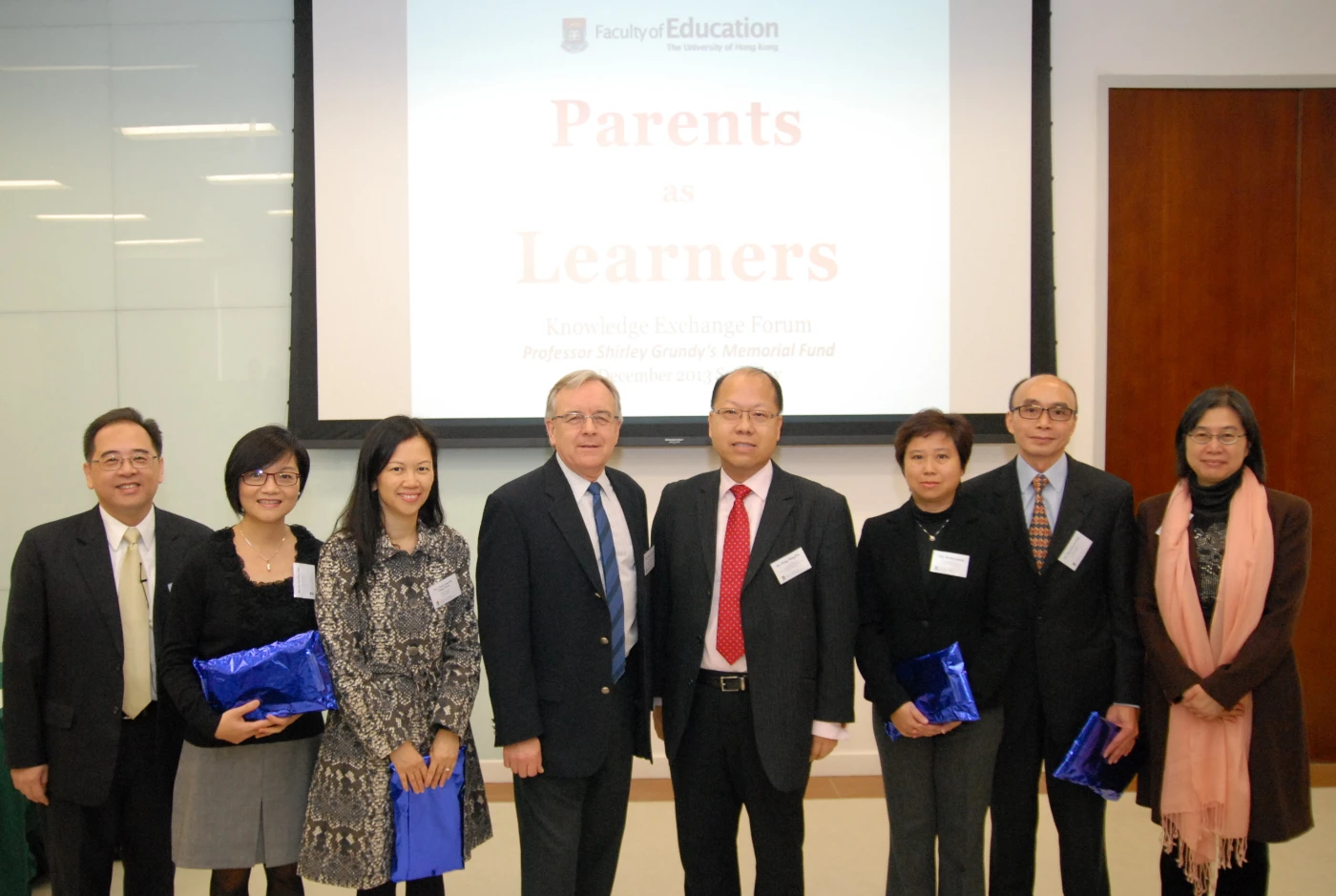 香港大學教育學院<br>
古倫迪教授紀念基金知識交流論壇<br>
家長作為學習者 - 家長教育的新方向