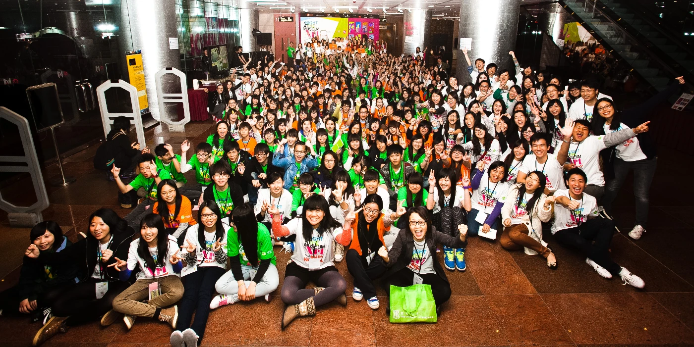 「藝術館之夜–與安迪華荷一夜永恆」活動吸引約600名來自56所本地中學的學生出席。