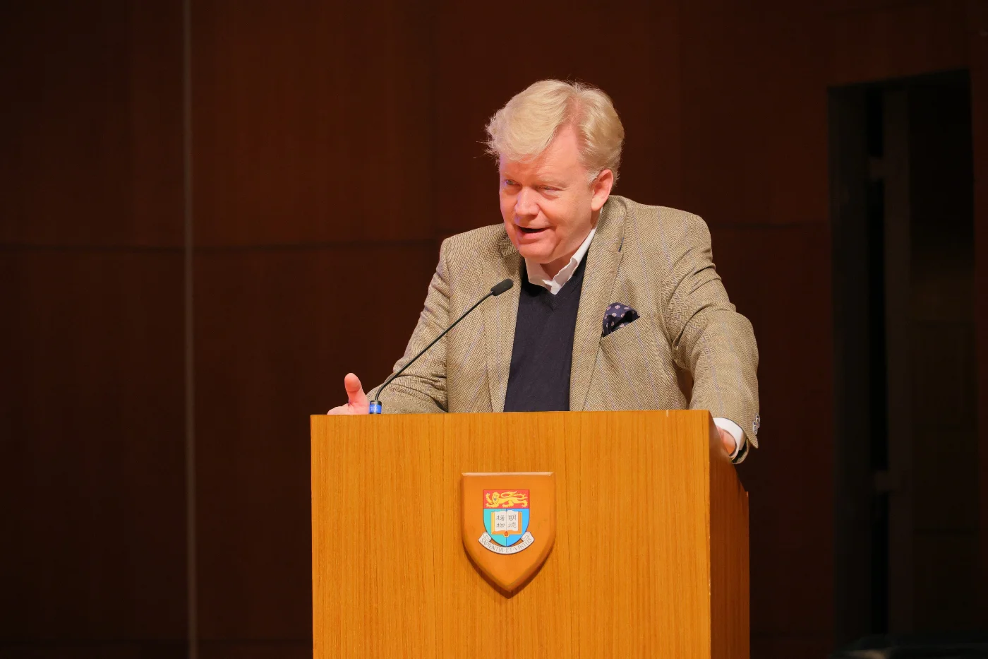 Mr Nikolaus Turner, Executive Director of the Lindau Nobel Laureate Meetings, delivers his remarks.