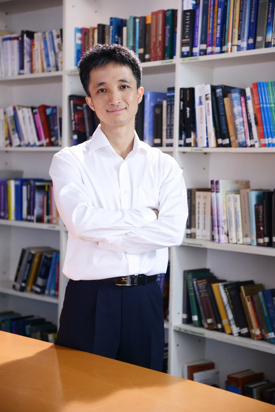 港大物理學系姚望教授 獲中國物理學會頒授黃昆物理獎