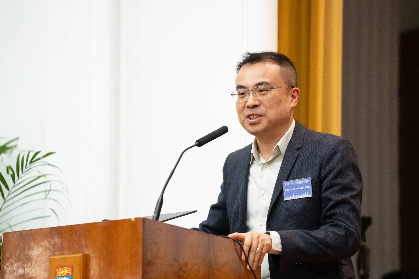 香港中文大學偉倫經濟學教授及經濟系主任、計量經濟學會會員宋錚教授發表主旨演講。