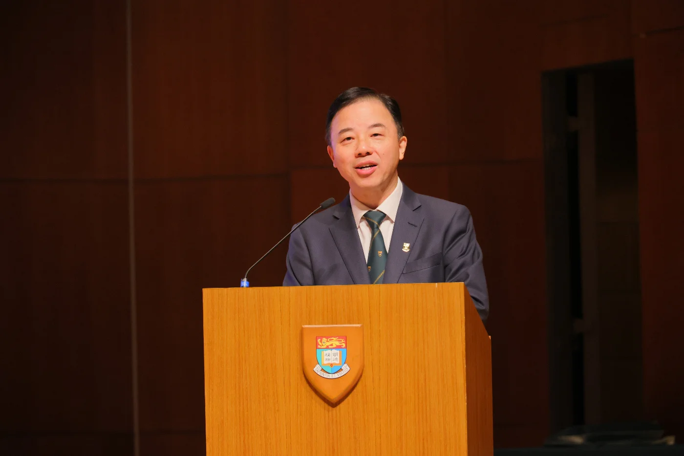 Professor Xiang Zhang, President and Vice-Chancellor of HKU, delivers welcome remarks.