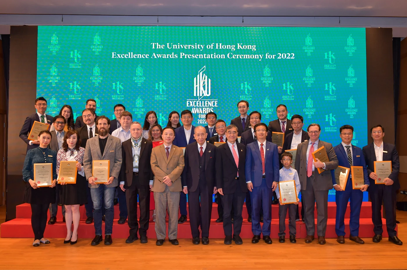 HKU holds Excellence Awards Presentation Ceremony for 2022<br>
Honouring academics for their exceptional achievements in teaching, research and knowledge exchange