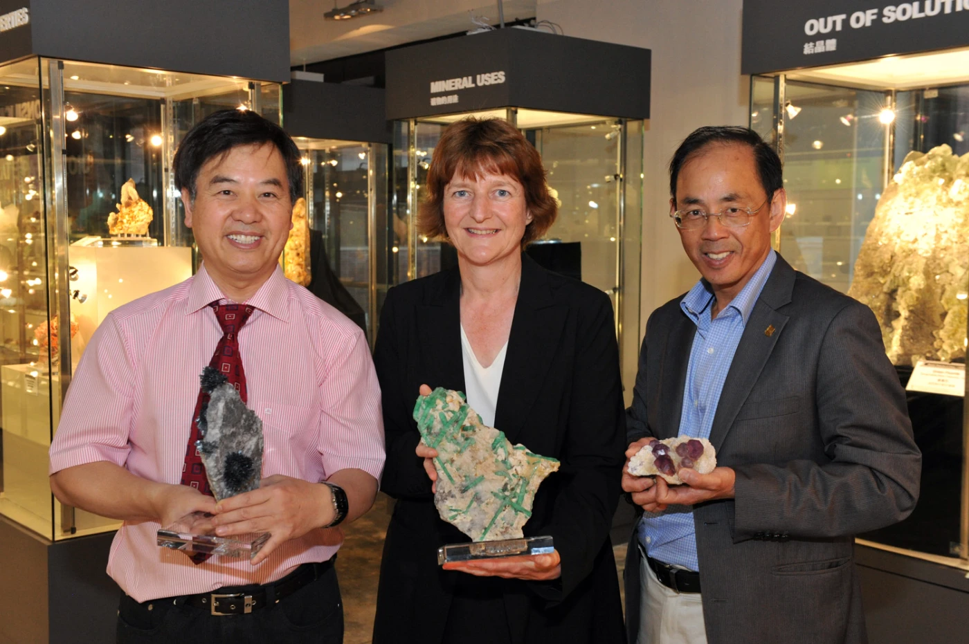 Mineral Festival 2013 - the first and largest mineral event of its kind <br>
in Hong Kong Special Exhibition “Mineral Treasures of China” <br>
to be displayed at the Stephen Hui Geological Museum