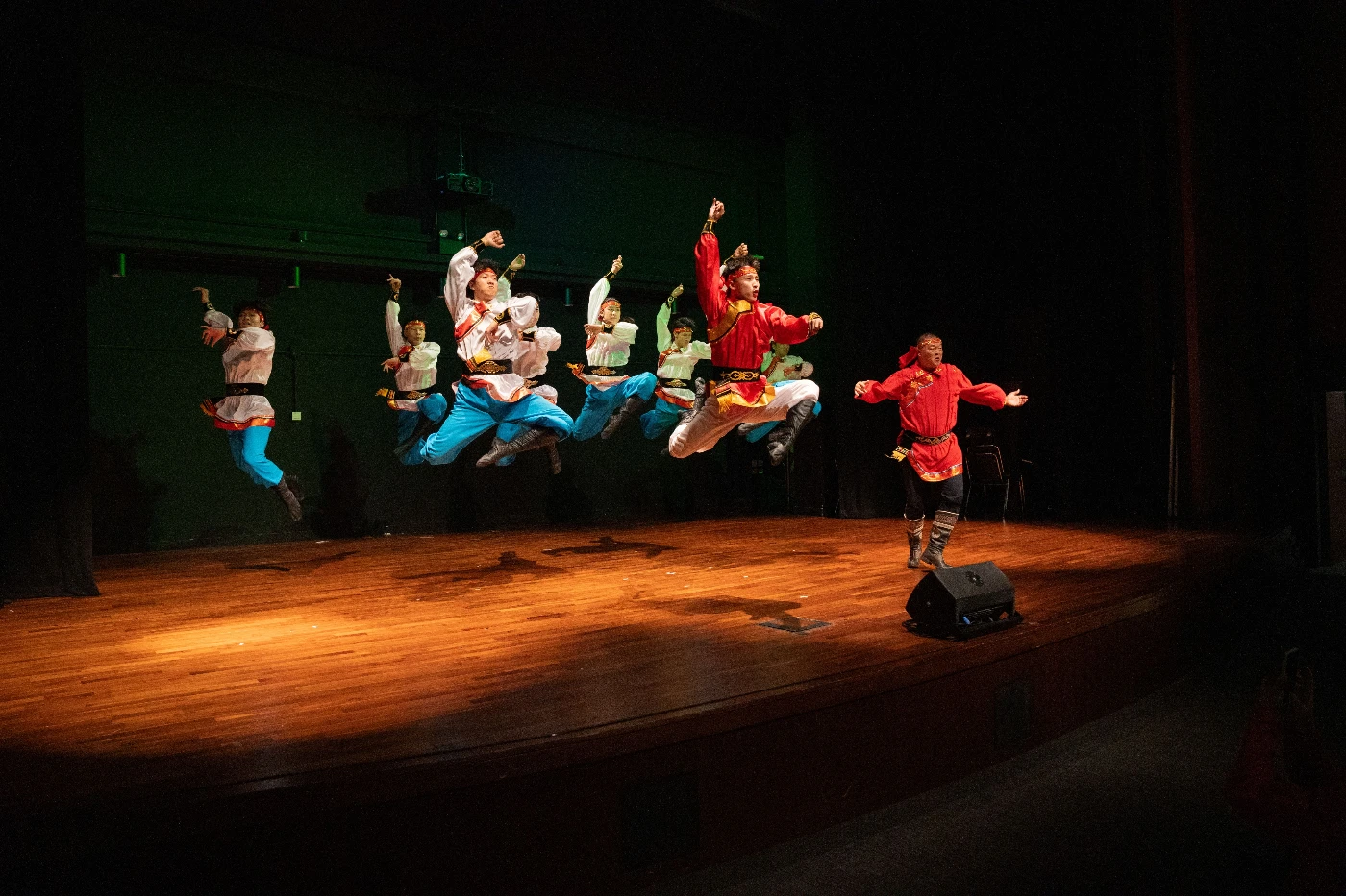 HKU hosts “Colorful Breeze” Chinese Ethnic Minority Arts Night