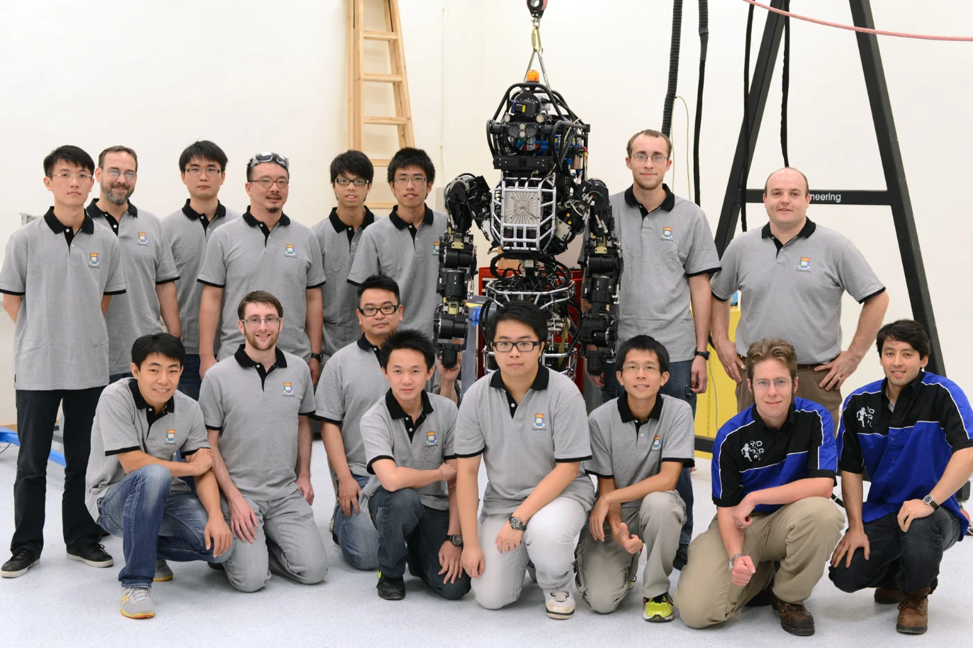 香港大學工程學院「阿特拉斯」人型機械人首會傳媒