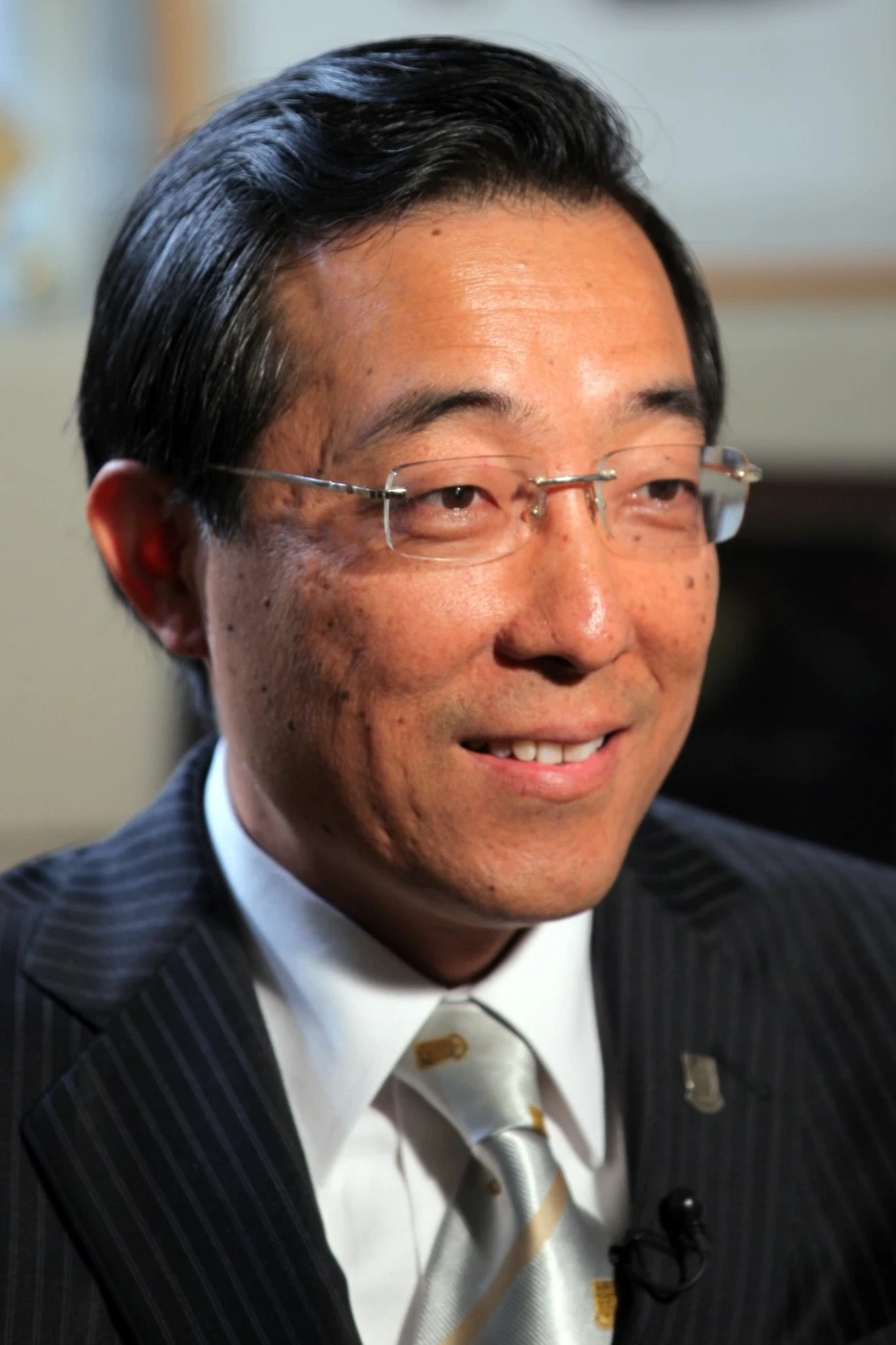 Professor Lijian Jin, Modern Dental Laboratory Professor in Clinical Dental Science and Clinical Professor in Periodontology at HKU