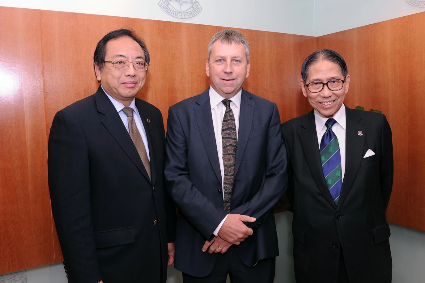 Professor Peter Mathieson meets with HKU students, staff, alumni, the University Senate and the University Council to articulate his vision for the University.