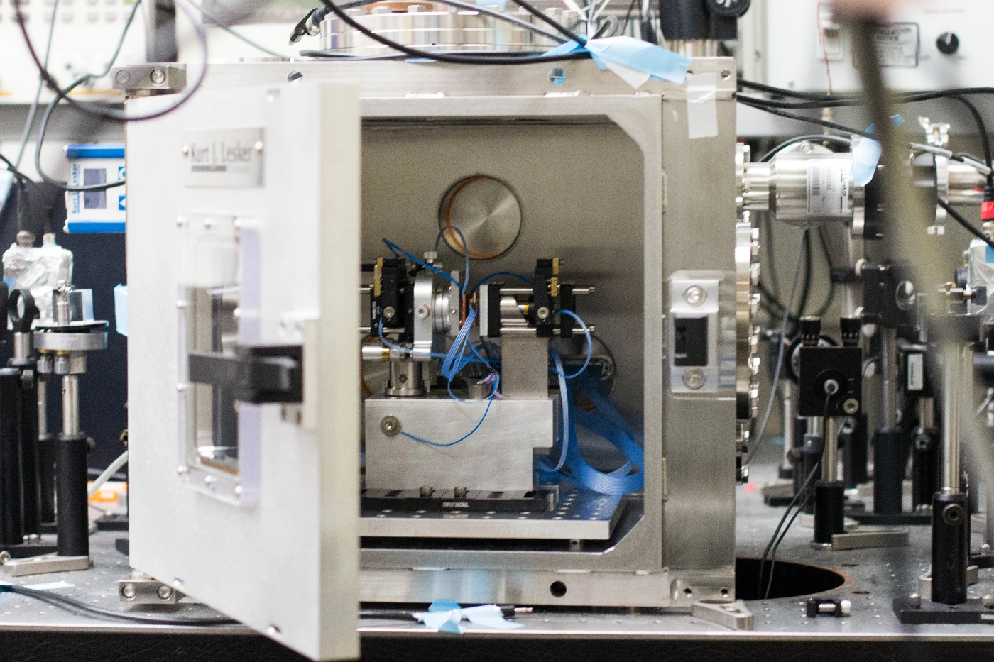 Berkeley researchers led by Professor Xiang Zhang discover that heat energy can travel through a complete vacuum
