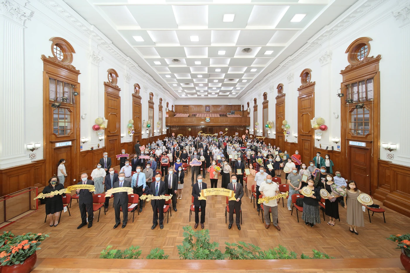HKU presents Long Service Awards to over 260 staff members