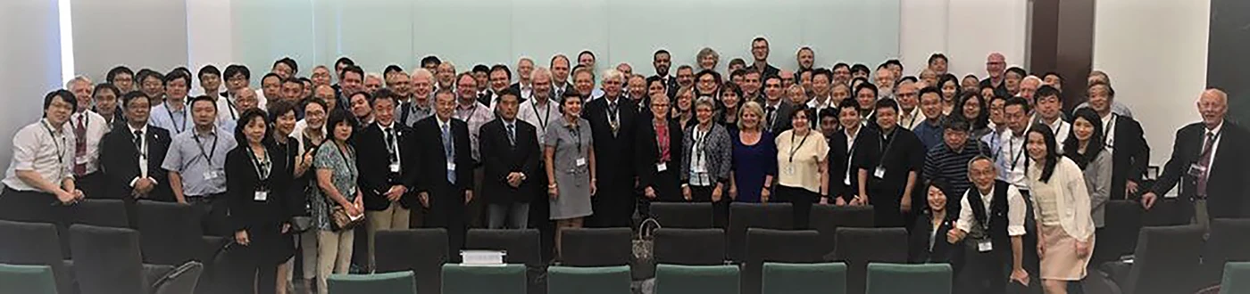 Experts in dentistry from over 20 member economies and organisations in liaison with ISO joined the meeting at HKU main campus.
