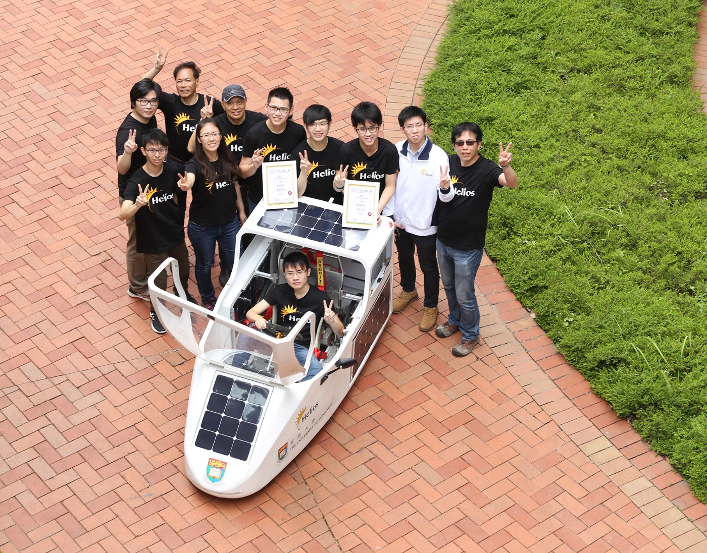 HKU Engineering award-winning solar car is ready for public exhibitions in JUPAS Information Week and schools