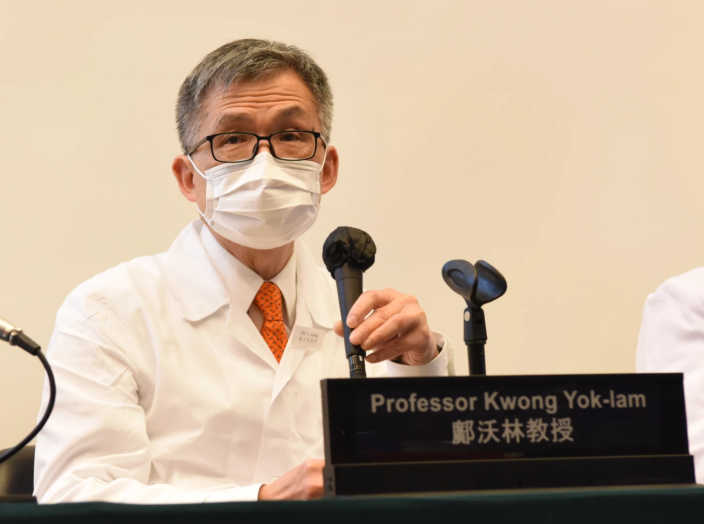 香港大學李嘉誠醫學院內科學系血液腫瘤科及造血幹細胞移植科主任兼講座教授、徐福全基金教授（分子醫學）鄺沃林教授以及其團隊認為，CAR-T細胞治療是未來治療癌症新方向，可以讓更多病人受惠。